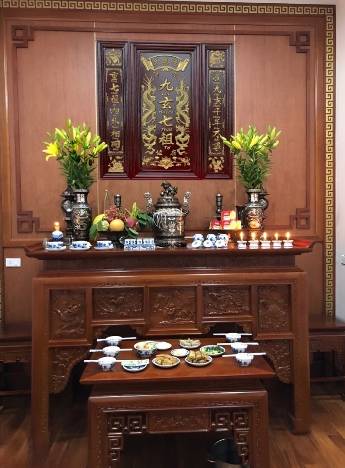 Tranh Cửu Huyền Thất Tổ thể hiện đạo lý uống nước nhớ nguồn, tôn vinh công đức tổ tiên và gắn kết các thế hệ trong gia đình (Nguồn: Internet)